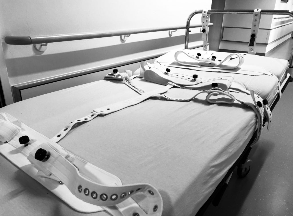 Fixierungen in der Psychiatrie – ein bisschen wie im Horrorfilm? – Wir ...