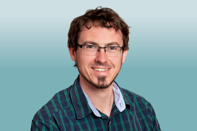 Porträt von Ulrich Barckhausen, stellvertretender Schulleiter am BZG Nordhessen und Bereichsleiter der Pflegeausbildung bei Asklepios